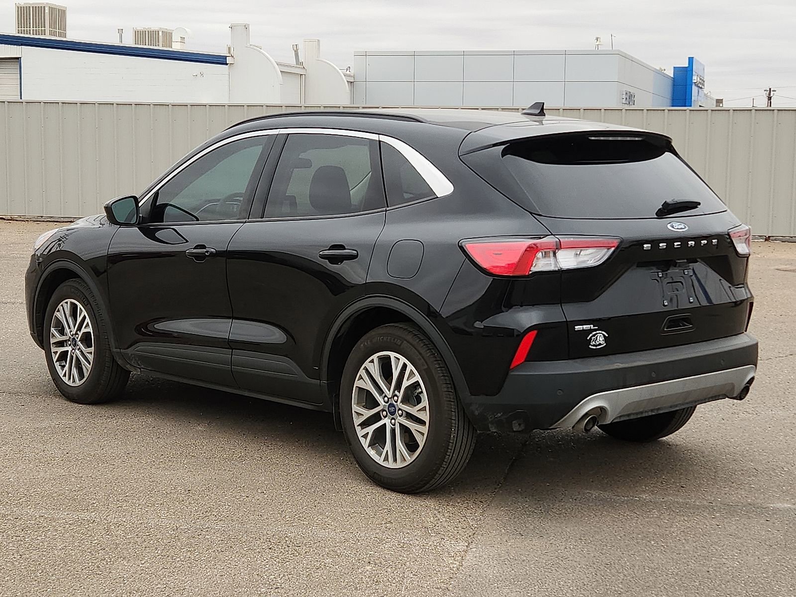 Used 2022 Ford Escape SEL FWD image 3