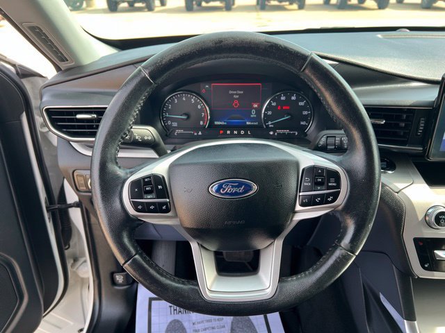 Used 2023 Ford Explorer XLT w/ Equipment Group 202A AWD/4WD image 29
