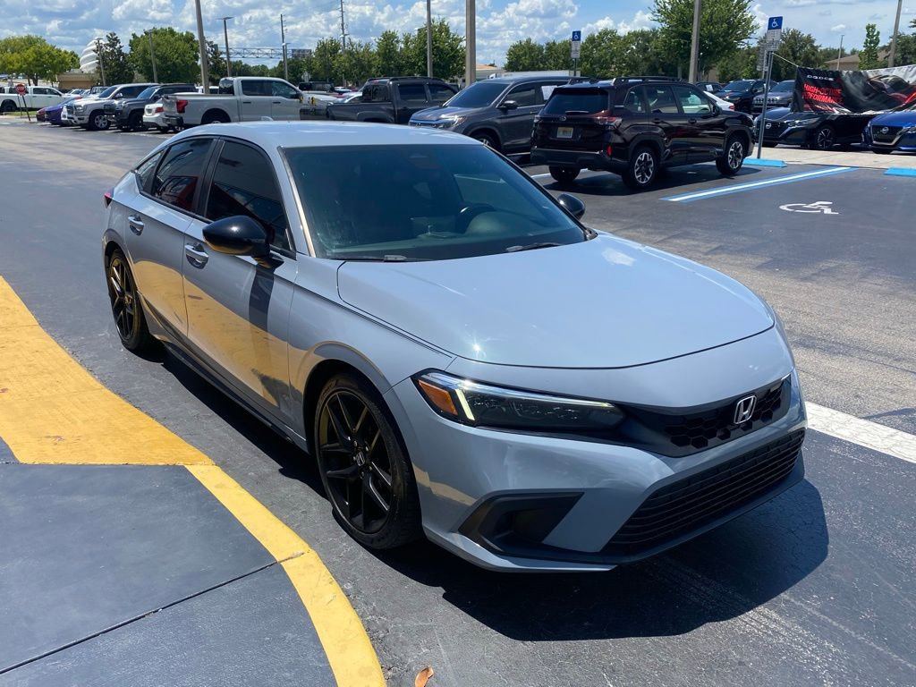 Used 2022 Honda Civic Sport image 2
