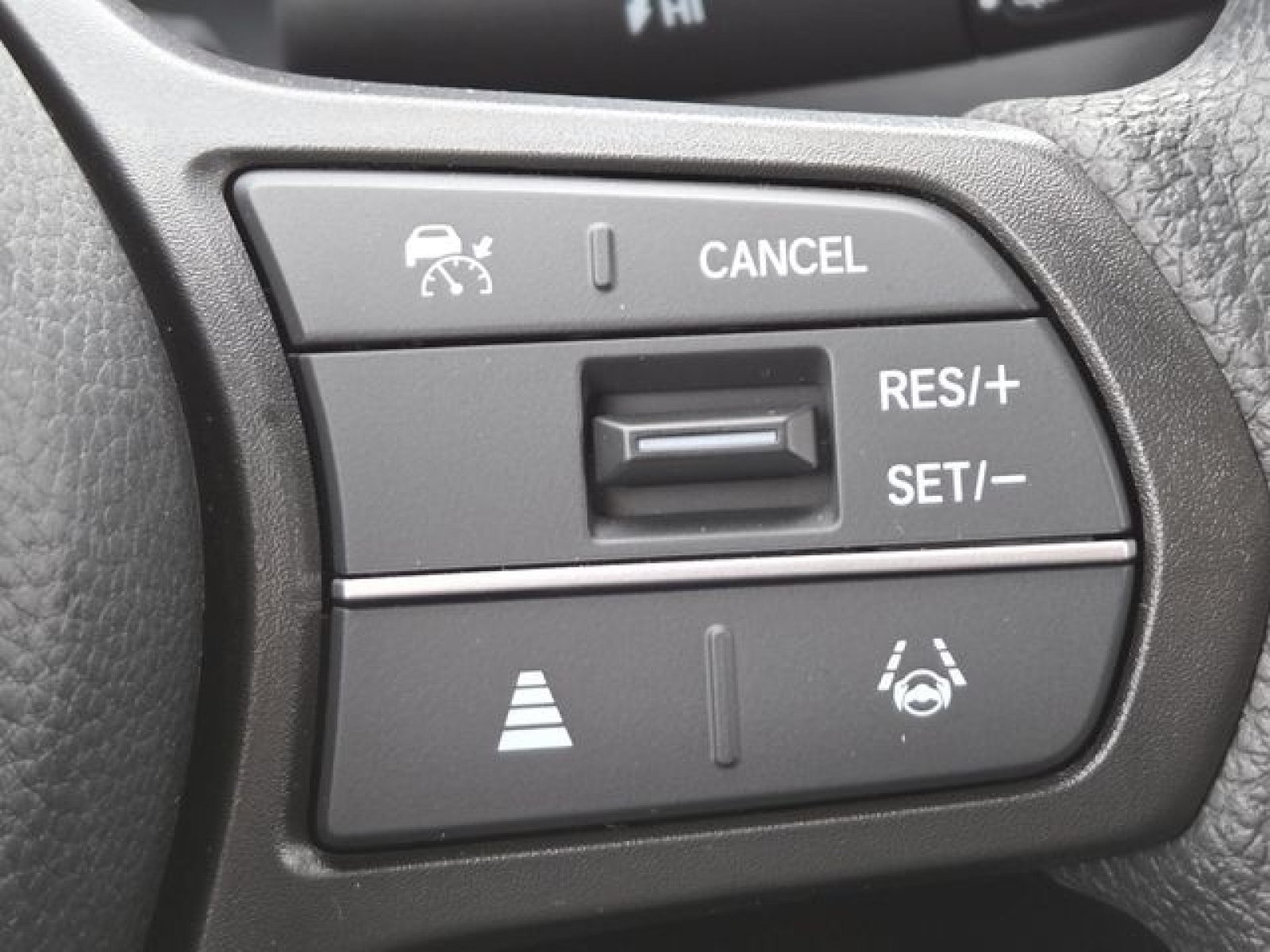 New 2027 Honda HR-V LX image 15