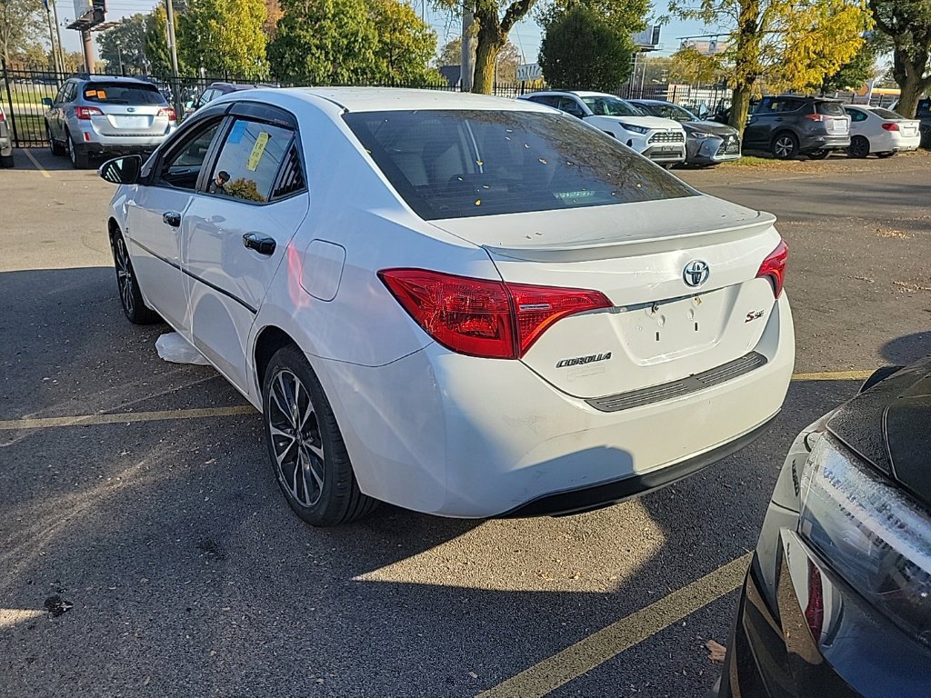 Used 2018 Toyota Corolla SE FWD image 4