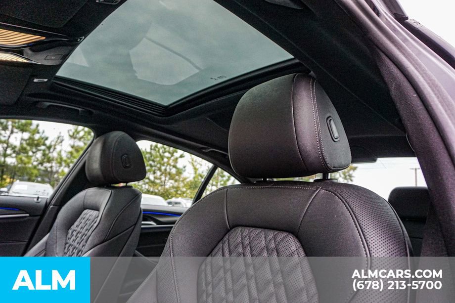 Used 2023 BMW 540i xDrive w/ M Sport Package image 18