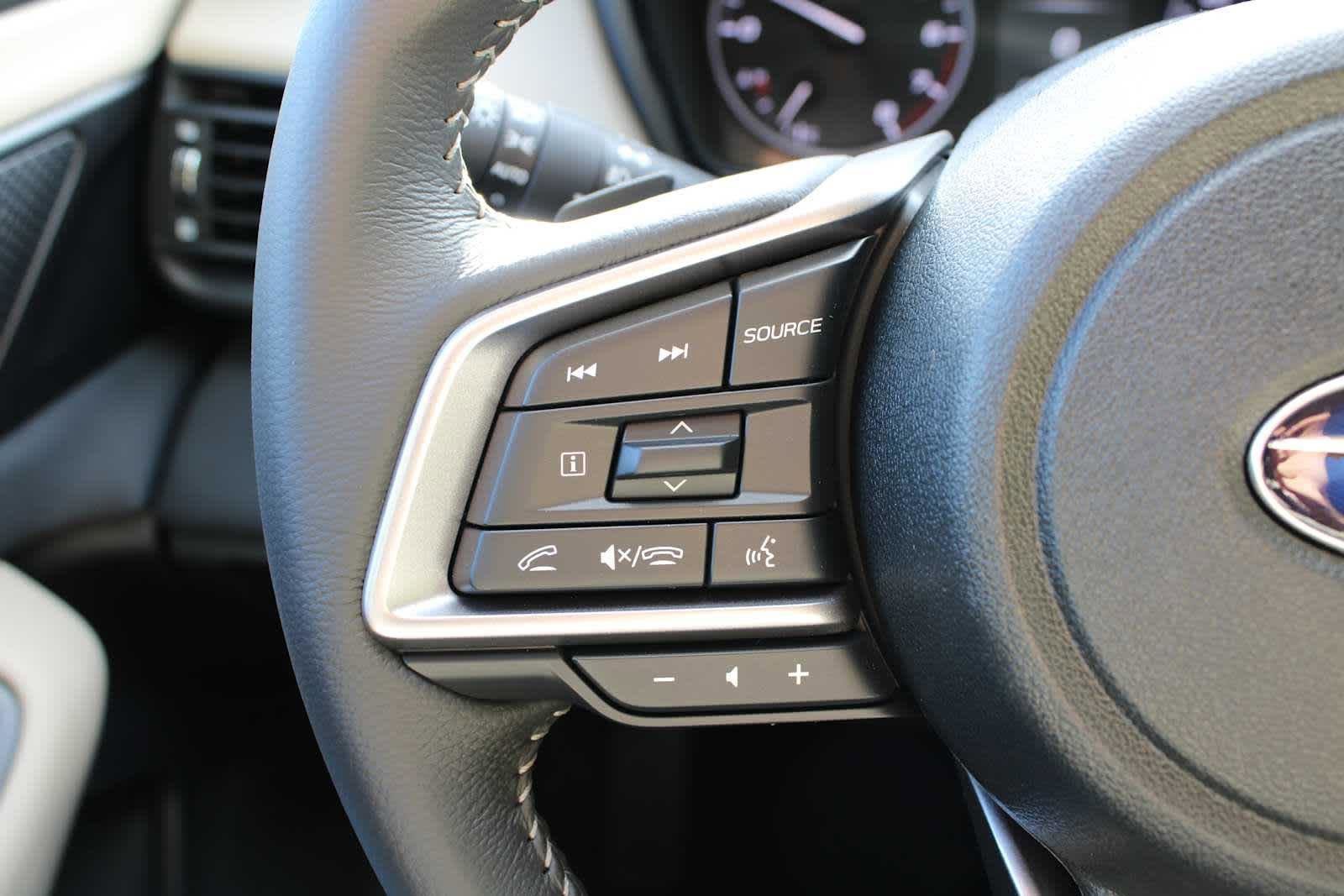 Used 2025 Subaru Outback Premium image 32