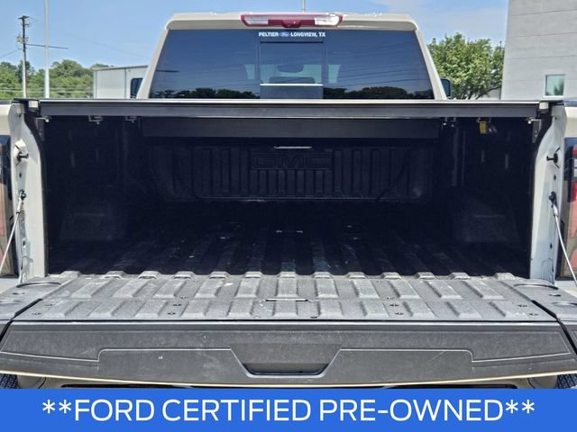 Used 2026 GMC Sierra 2500 AT4X w/ LPO, Black Badging Package AWD/4WD image 9