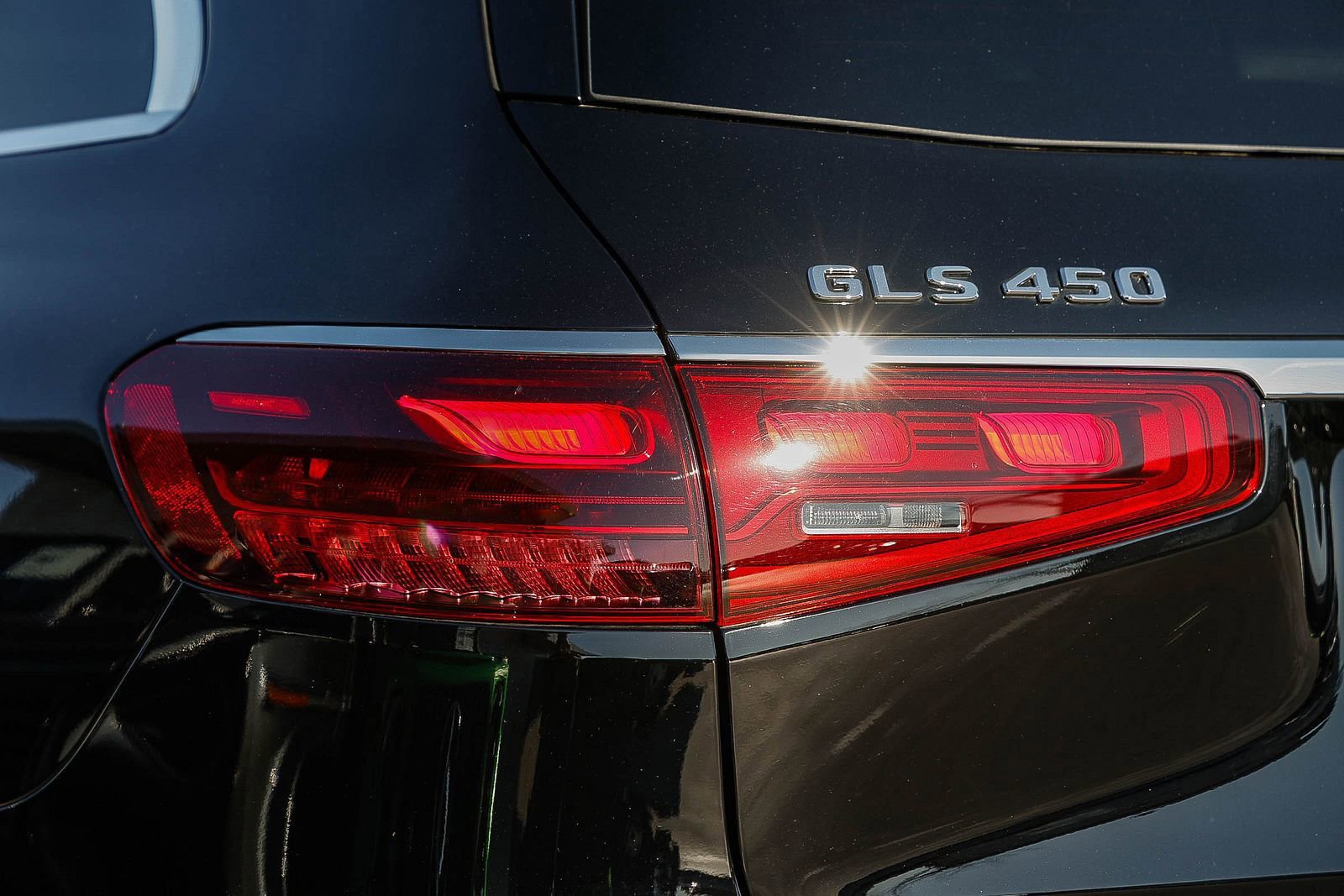 Certified 2025 Mercedes-Benz GLS 450 4MATIC image 8