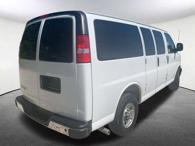Used 2025 Chevrolet Express 2500 LT w/ LT Preferred Equipment Group RWD image 14