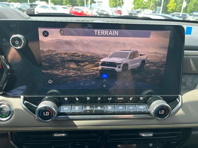 New 2026 Chevrolet Colorado ZR2 w/ Technology Package AWD/4WD image 40