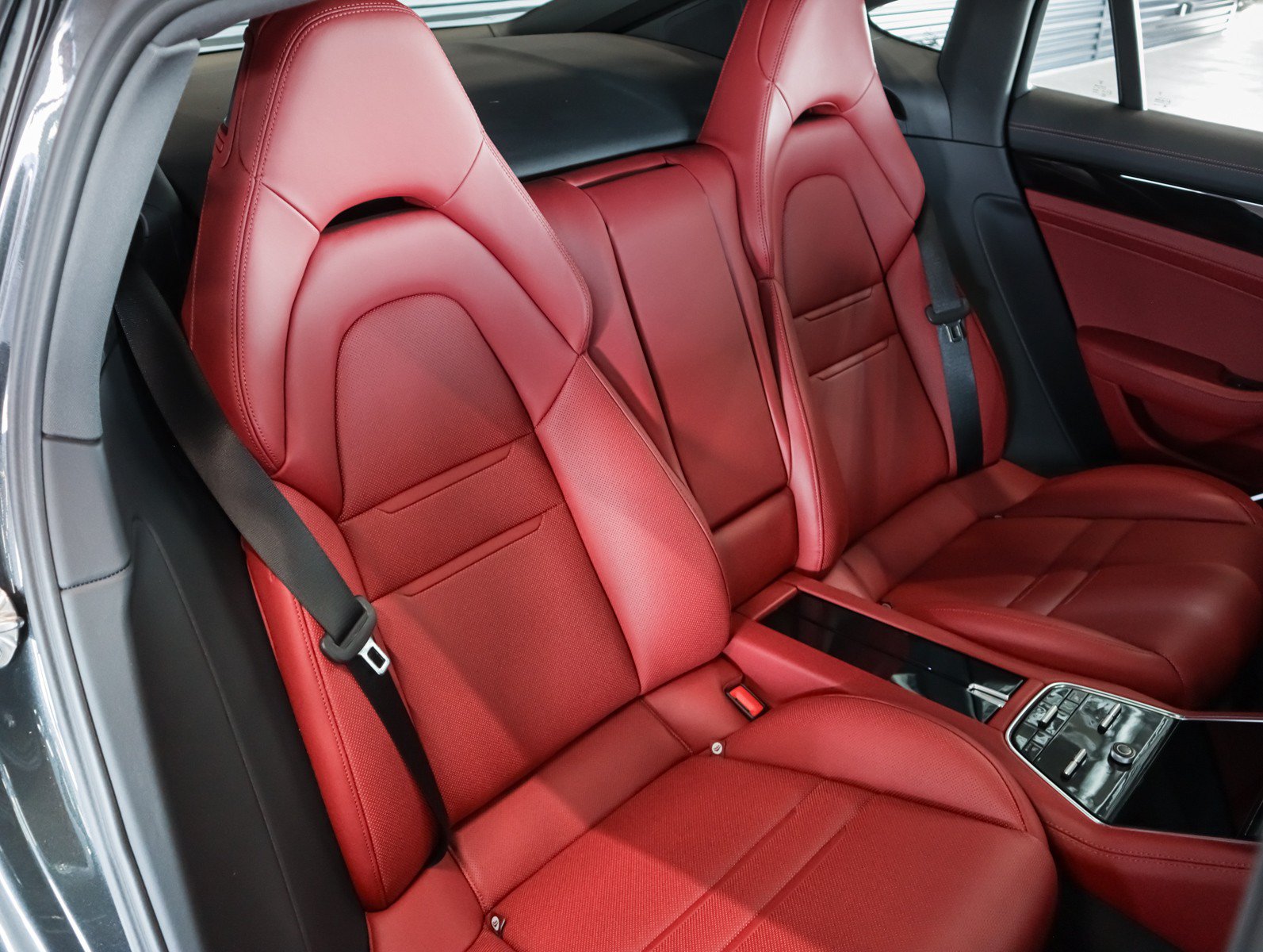 Certified 2023 Porsche Panamera 4S AWD/4WD image 6
