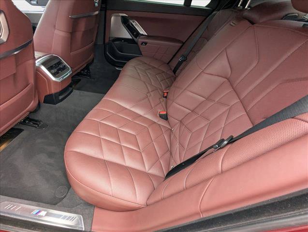 Used 2023 BMW 760i xDrive image 20