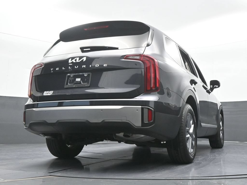 Used 2025 Kia Telluride LX FWD image 58