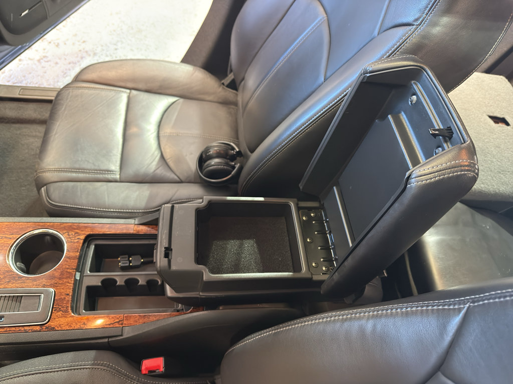 Used 2014 Chevrolet Traverse LT w/ LPO, 'HIT The Road' Package AWD/4WD image 20