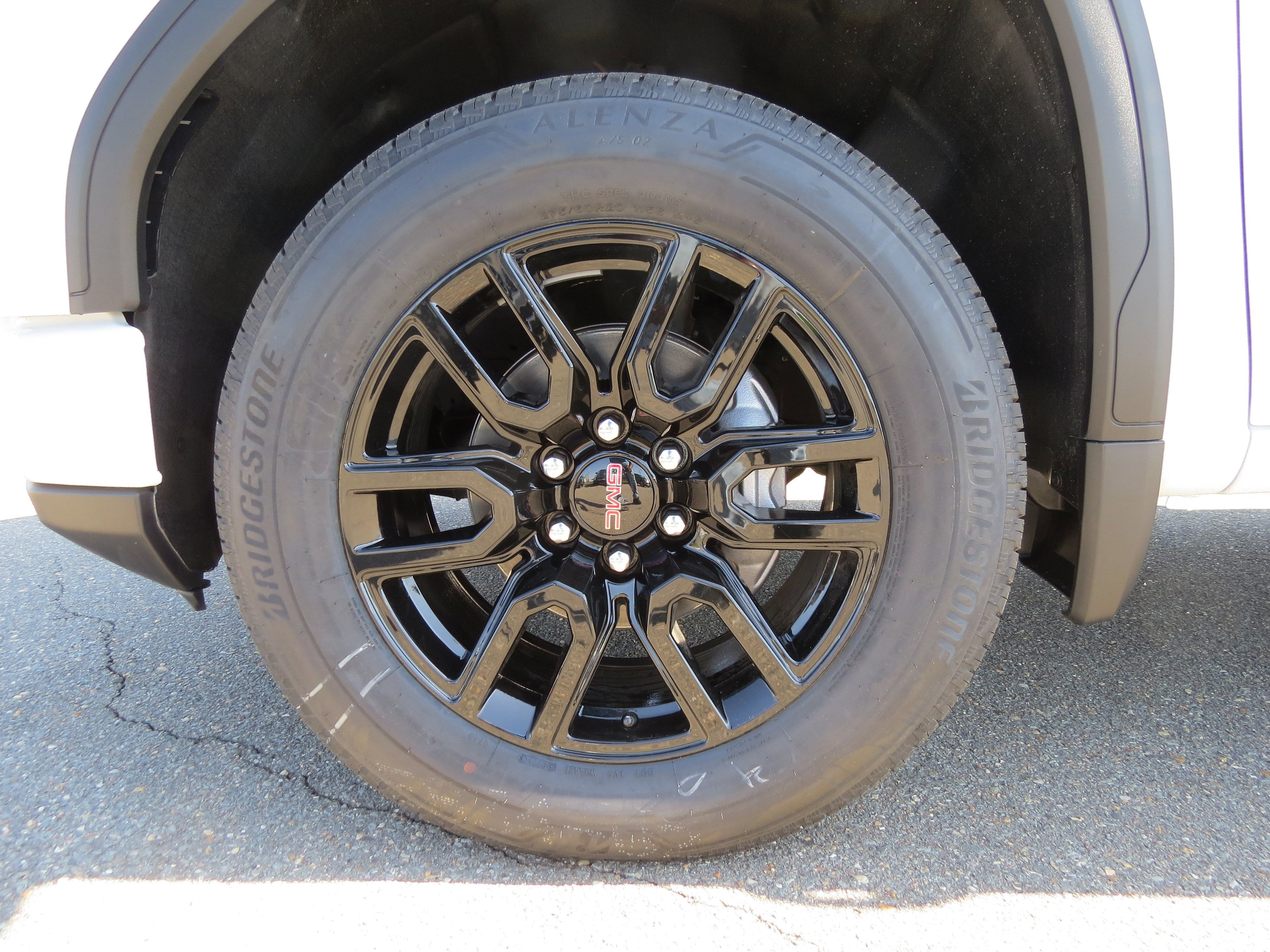 New 2025 GMC Sierra 1500 Elevation image 13