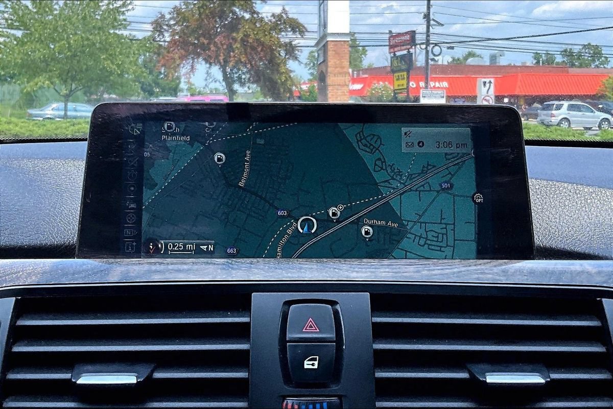 Used 2016 BMW 428i xDrive Convertible AWD/4WD image 24