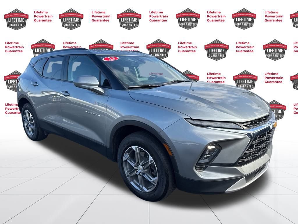 Used 2023 Chevrolet Blazer LT w/ Convenience Package image 3