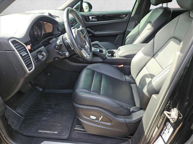 Used 2021 Porsche Cayenne image 13