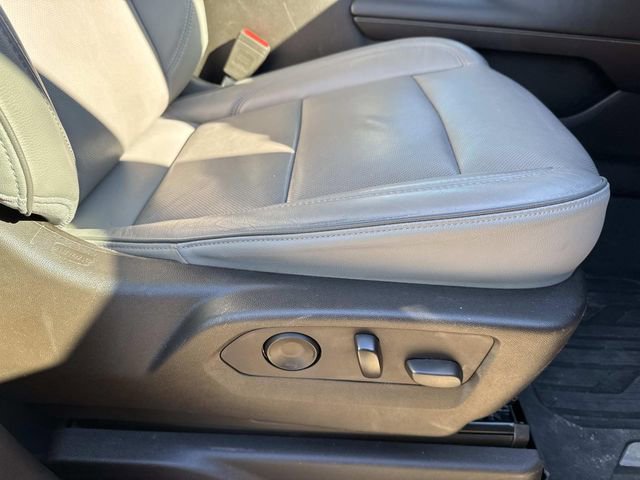 Used 2021 GMC Yukon SLT w/ SLT Luxury Package image 14