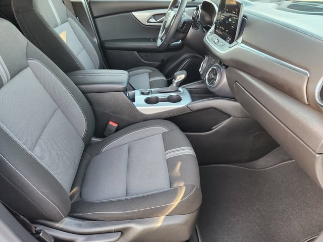 Used 2025 Chevrolet Blazer LT FWD image 14