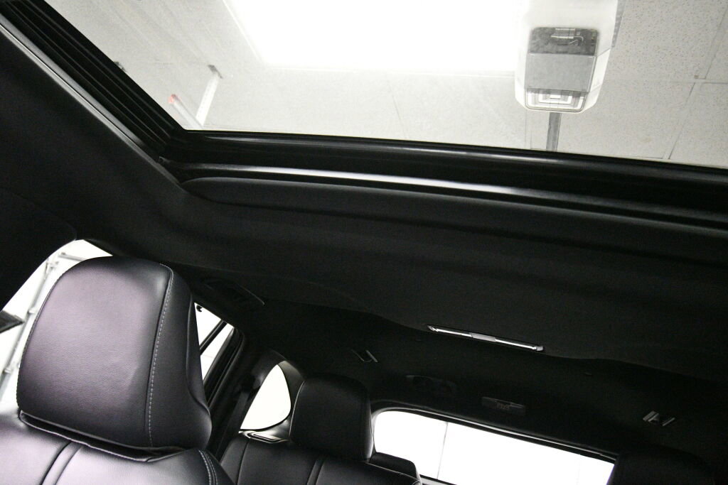 Used 2022 Toyota Highlander XSE image 19