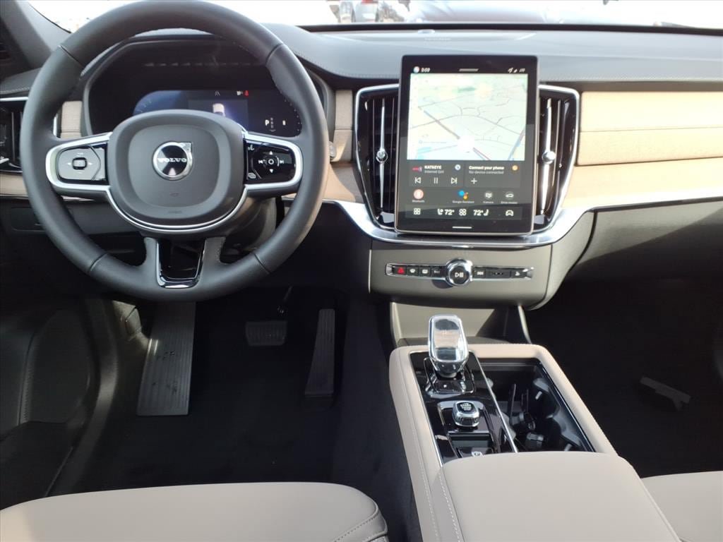 New 2026 Volvo XC90 B6 Plus w/ Protection Package Premier AWD/4WD image 13