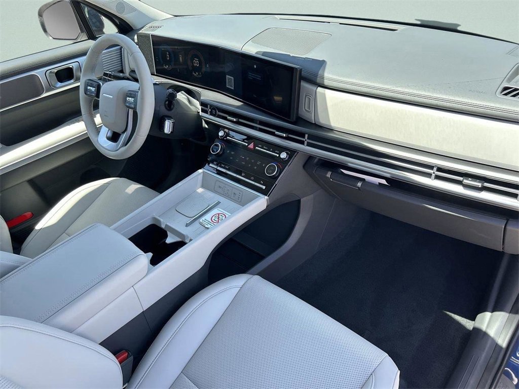 Used 2025 Hyundai Santa Fe SEL image 18