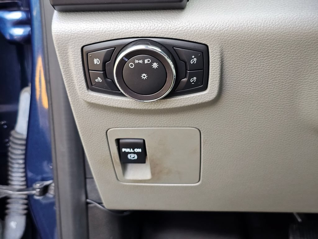 Used 2017 Ford F150 XL w/ Equipment Group 101A Mid AWD/4WD image 23