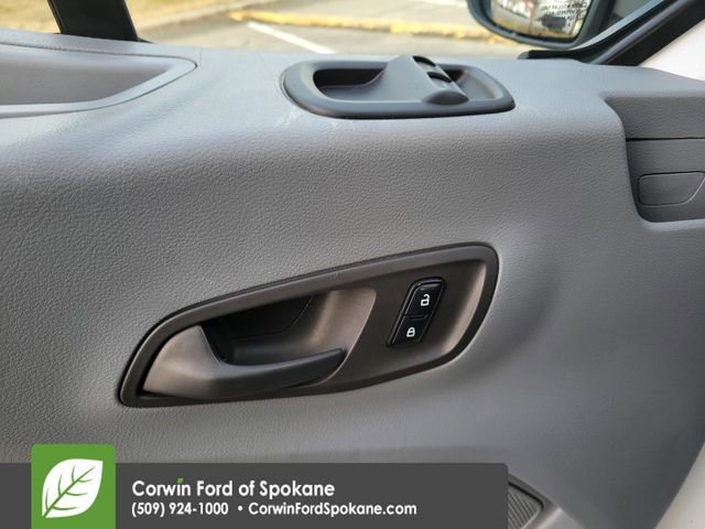 Used 2018 Ford Transit 150 XLT image 21