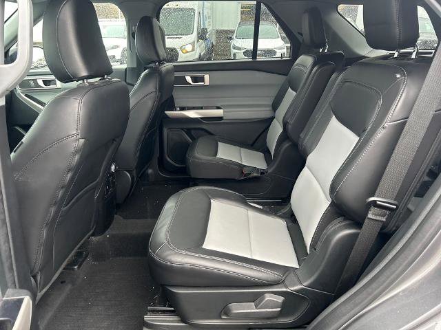 Certified 2022 Ford Explorer XLT w/ Equipment Group 202A image 17