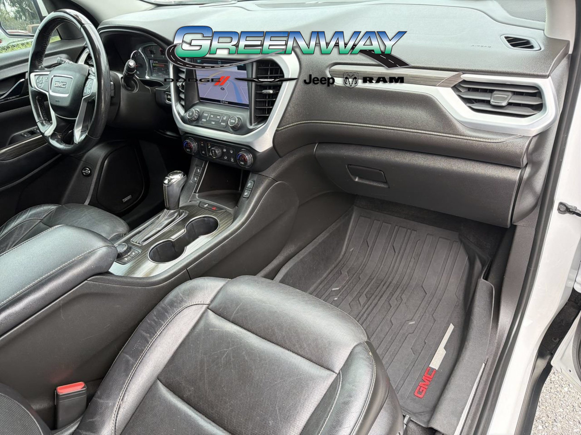 Used 2019 GMC Acadia SLT w/ LPO, Floor Liner Package FWD image 9