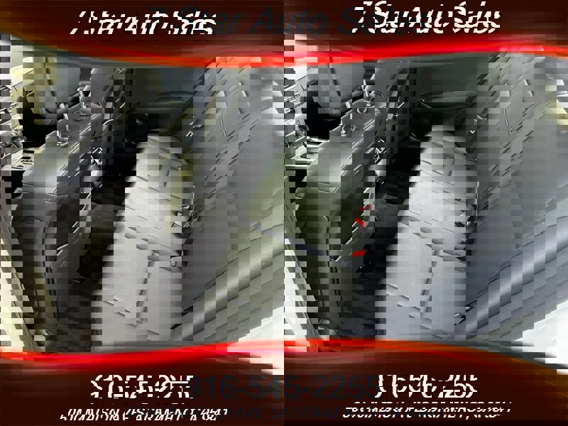 Used 2013 Mercedes-Benz C 250 Sedan image 19