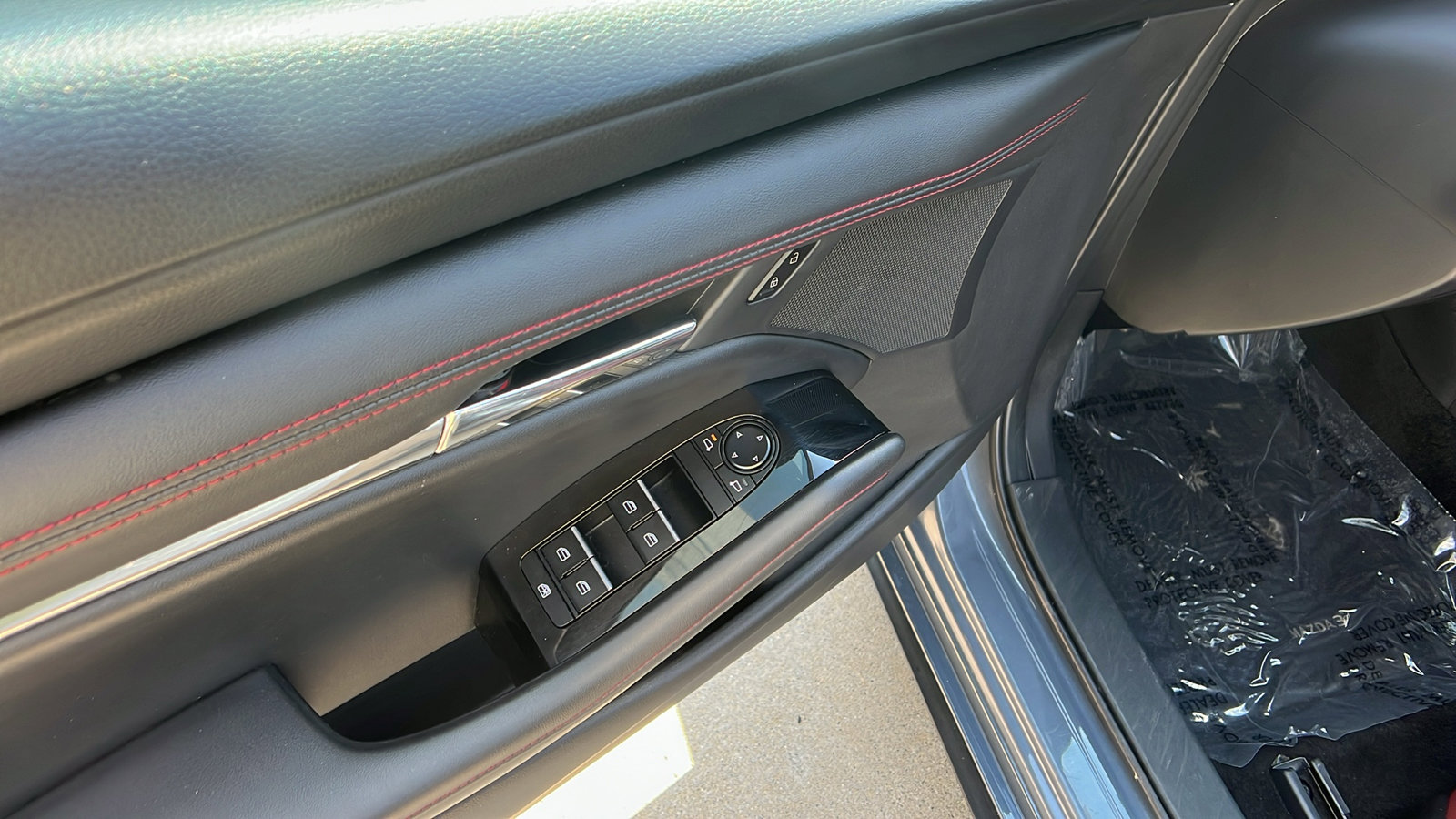 Used 2024 MAZDA MAZDA3 s image 15