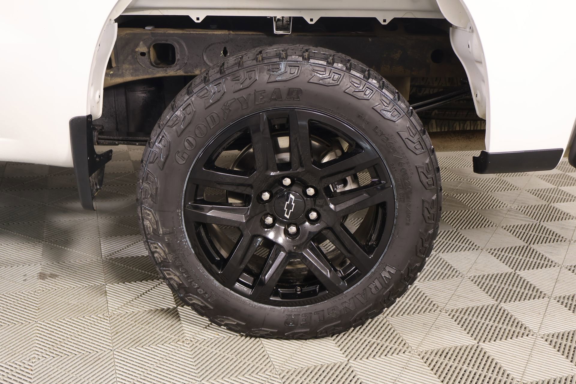 Used 2024 Chevrolet Silverado 1500 LT Trail Boss AWD/4WD image 19