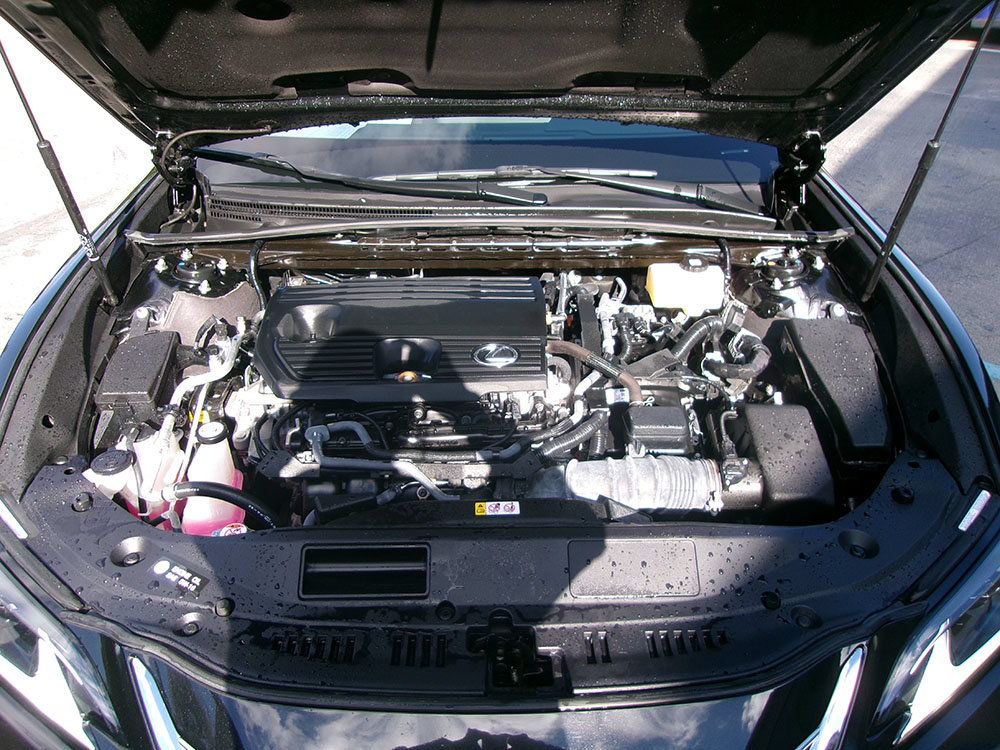 Used 2025 Lexus ES 300h w/ Premium Package FWD image 9