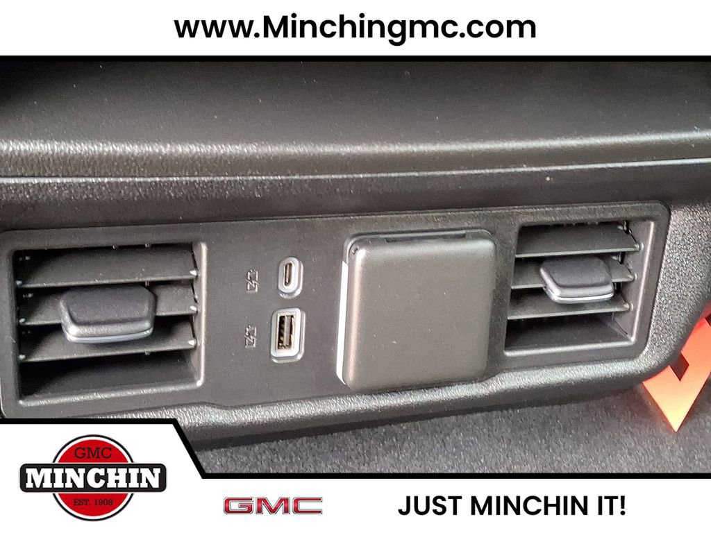 Used 2023 Chevrolet Suburban Premier AWD/4WD image 11