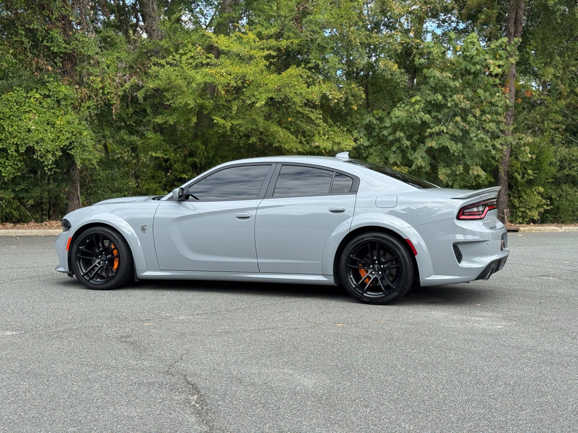 Used 2022 Dodge Charger SRT Hellcat w/ Harman/Kardon Audio Group image 7