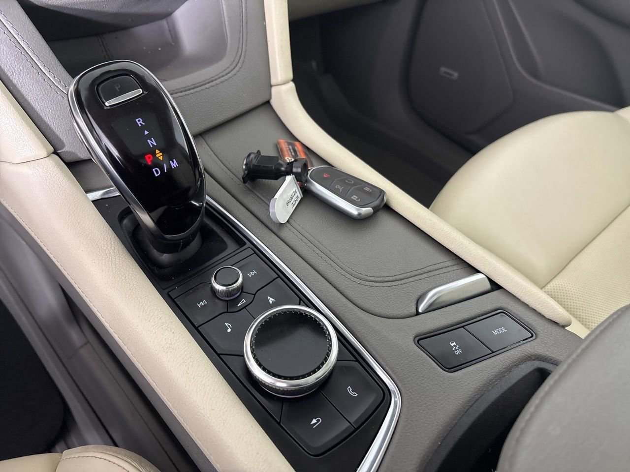 Used 2023 Cadillac XT6 Premium Luxury w/ Technology Package image 19