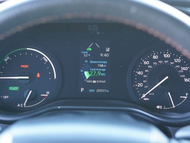 Used 2023 Toyota Sienna XSE image 18