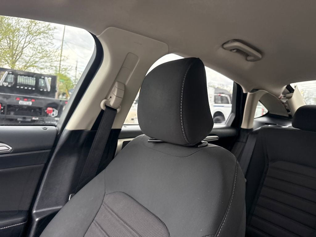 Used 2020 Ford Fusion SE image 34