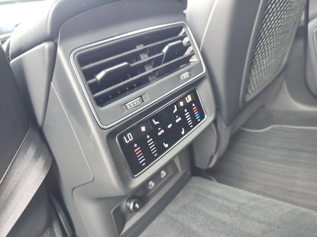 Used 2025 Audi Q7 3.0T Premium Plus w/ Premium Plus Package image 36