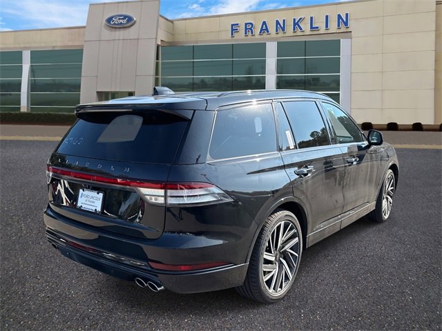 New 2025 Lincoln Aviator Black Label w/ Jet Appearance Package image 7