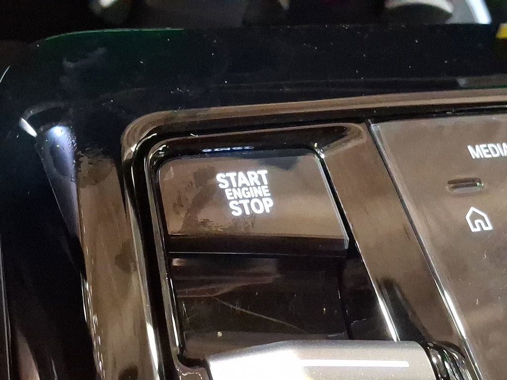 Used 2025 BMW 530i xDrive w/ M Sport Package image 20