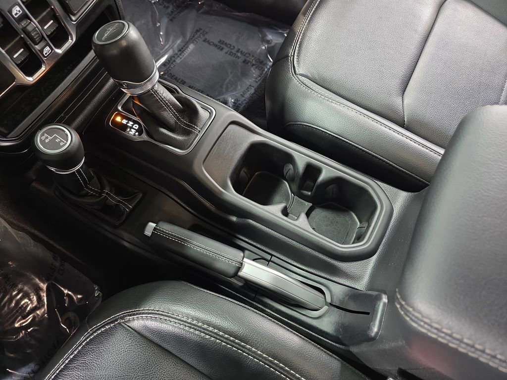 Used 2022 Jeep Gladiator Overland w/ Popular Equipment Package image 24