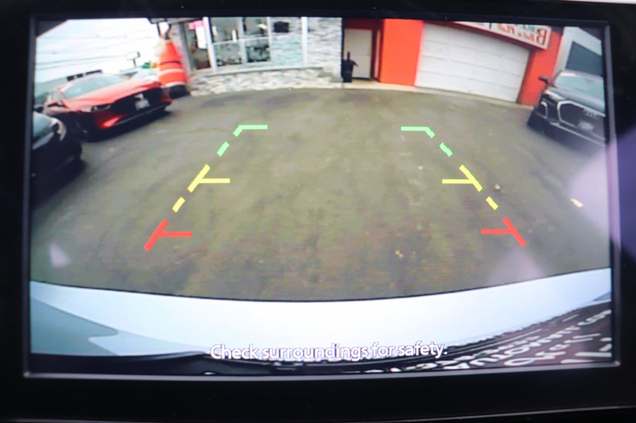 Used 2024 Nissan Versa SR image 30