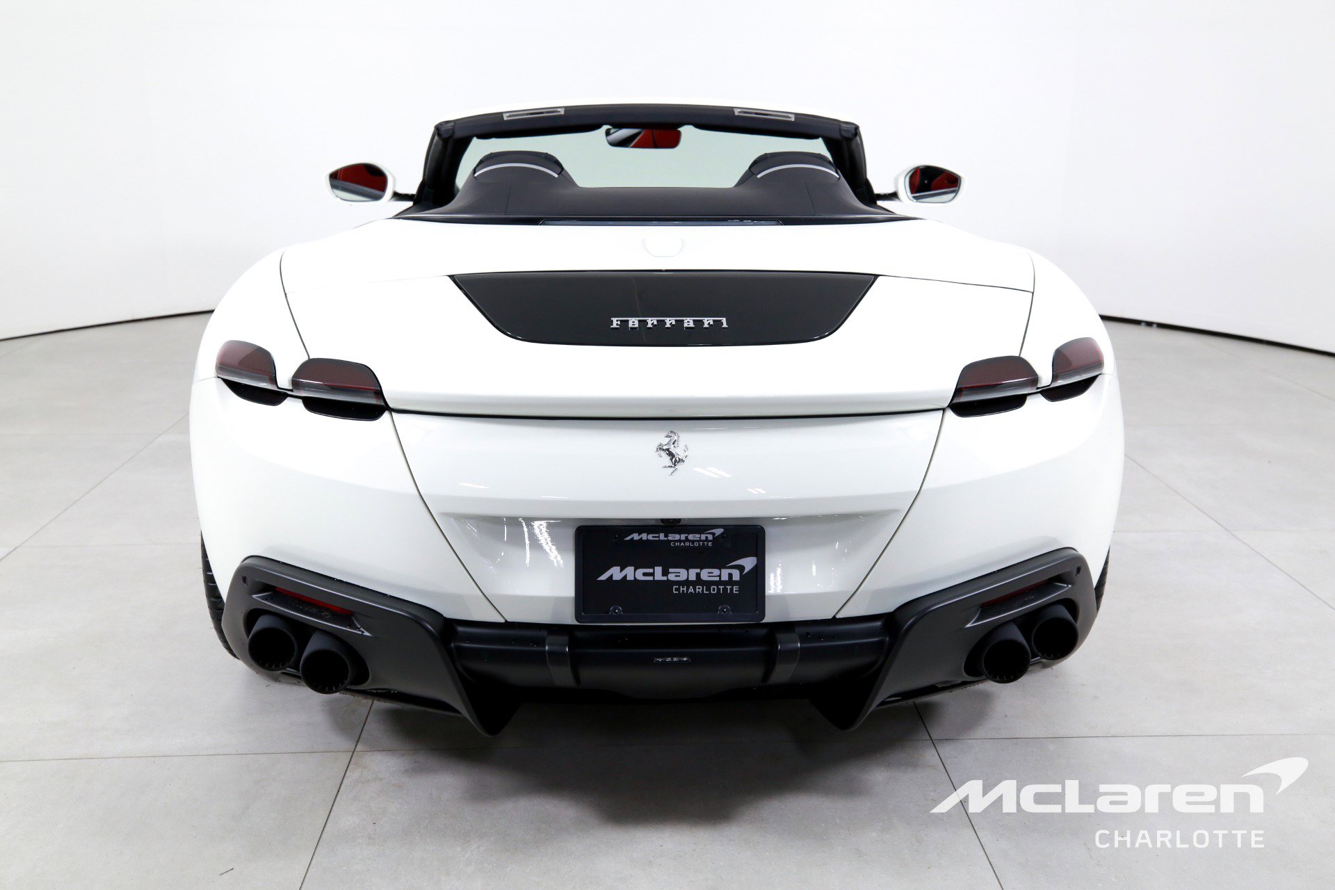 Used 2024 Ferrari Roma Spider image 8