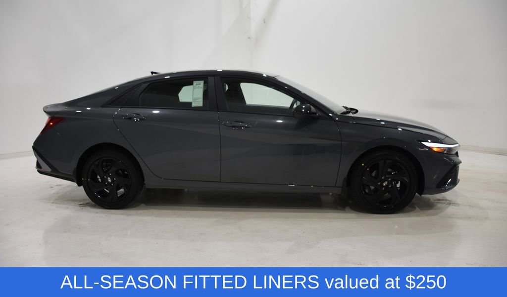 New 2026 Hyundai Elantra Sport image 3