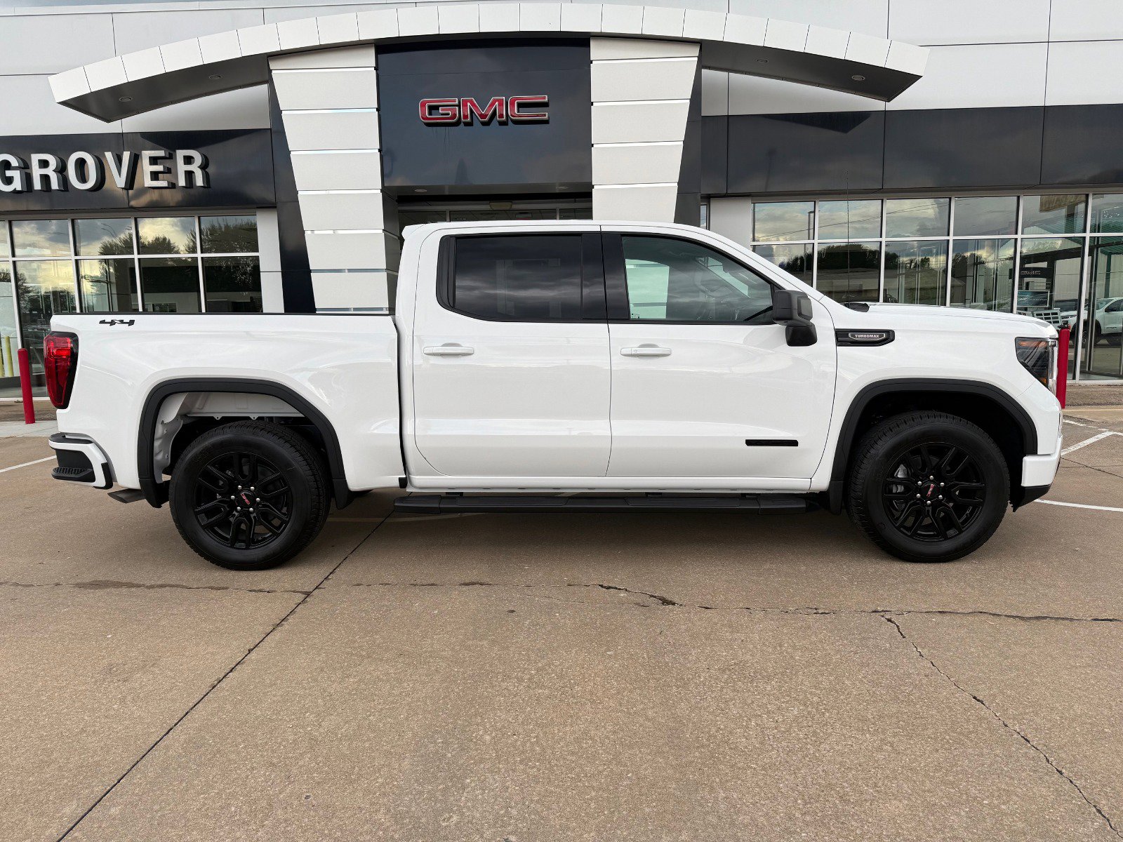 New 2026 GMC Sierra 1500 Elevation w/ LPO, Elevation Black Package image 3