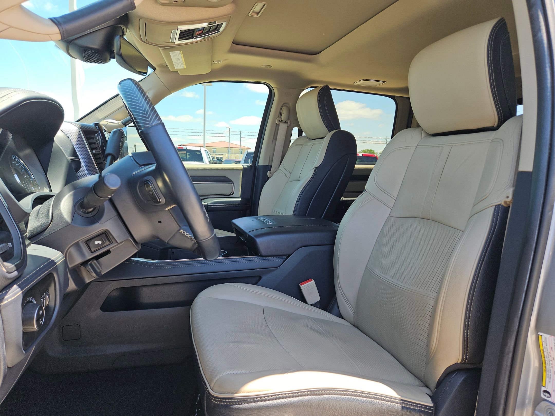Used 2019 RAM 2500 Limited AWD/4WD image 13