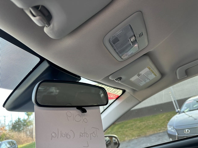 Used 2019 Toyota Corolla L image 21