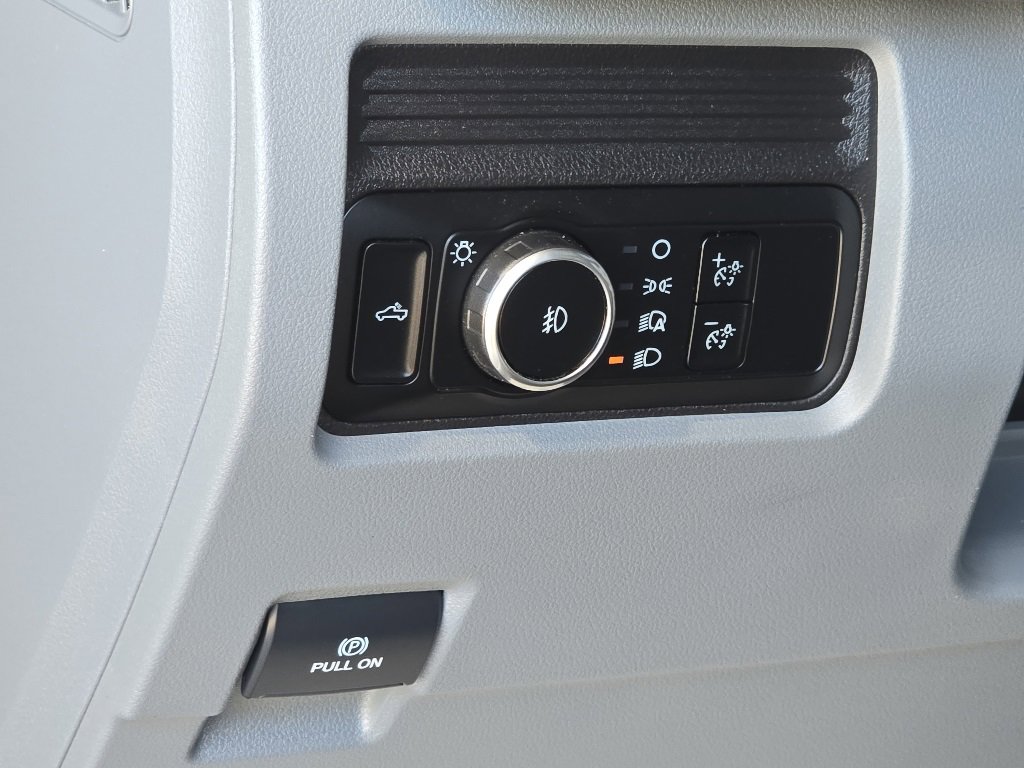 Used 2024 Ford F350 XL w/ XL Chrome Package image 8