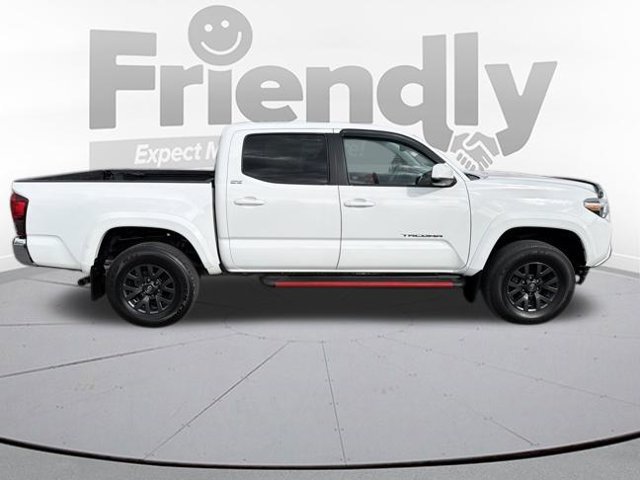 Used 2023 Toyota Tacoma SR5 AWD/4WD image 9