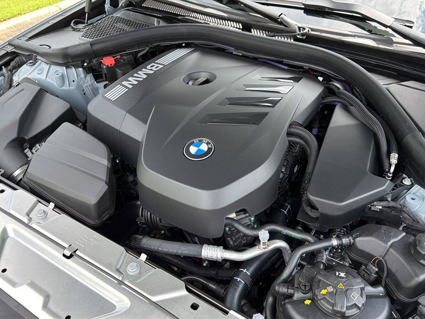 New 2026 BMW 330i xDrive Sedan w/ M Sport Package AWD/4WD image 35